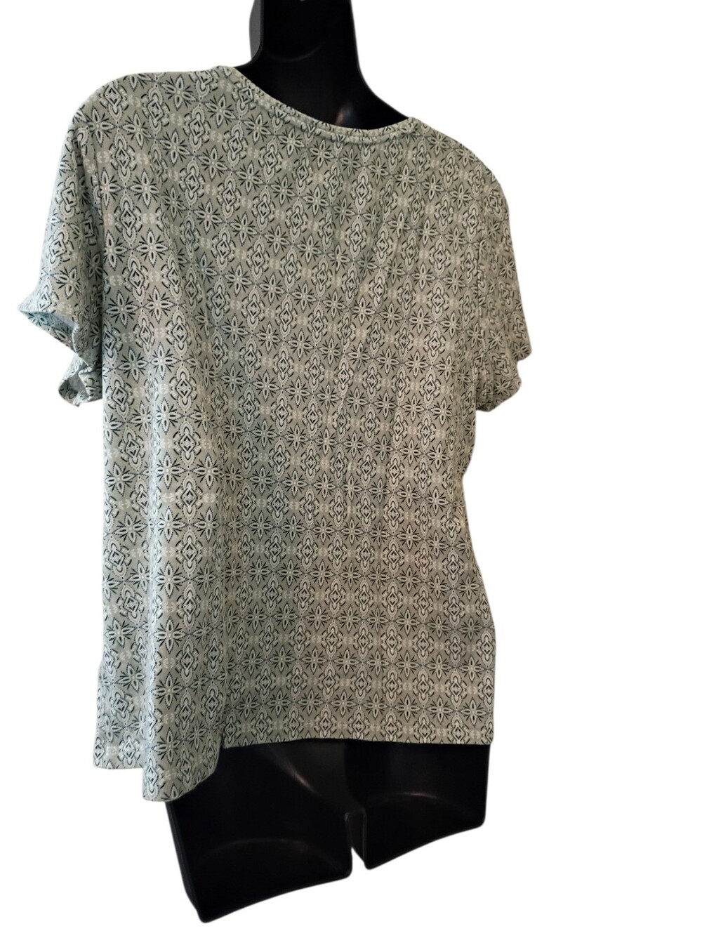 geometric print top beige black Croft & Barrow The Classic Tee Short Sleeve Top - Picture 2 of 9